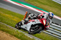 brands-hatch-photographs;brands-no-limits-trackday;cadwell-trackday-photographs;enduro-digital-images;event-digital-images;eventdigitalimages;no-limits-trackdays;peter-wileman-photography;racing-digital-images;trackday-digital-images;trackday-photos